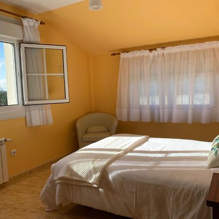 Apartamentos Turisticos San Breixo 卡尔瓦略 外观 照片