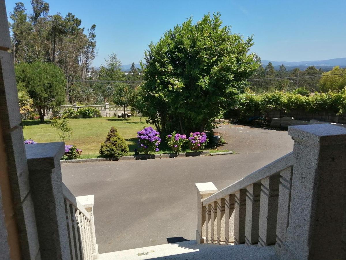 Apartamentos Turisticos San Breixo 卡尔瓦略 外观 照片