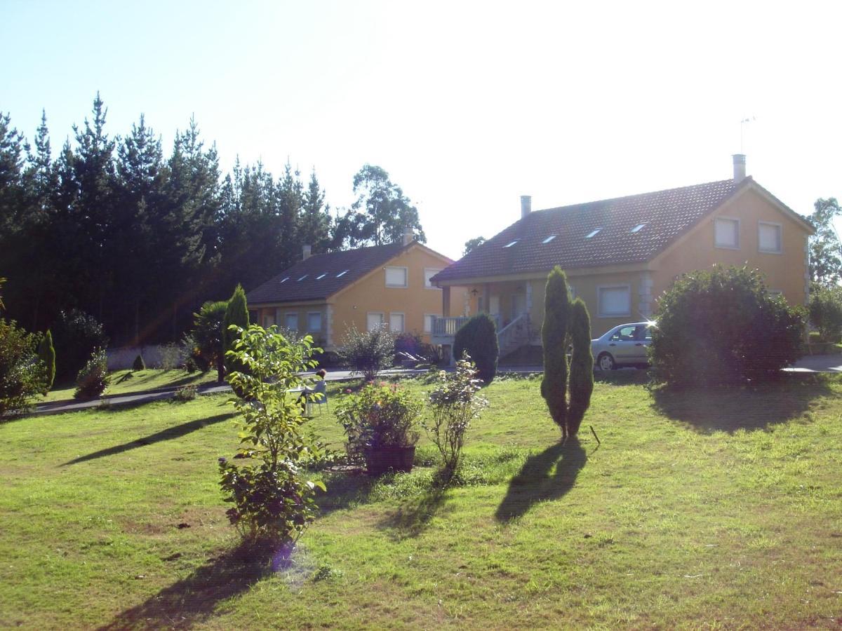 Apartamentos Turisticos San Breixo 卡尔瓦略 外观 照片