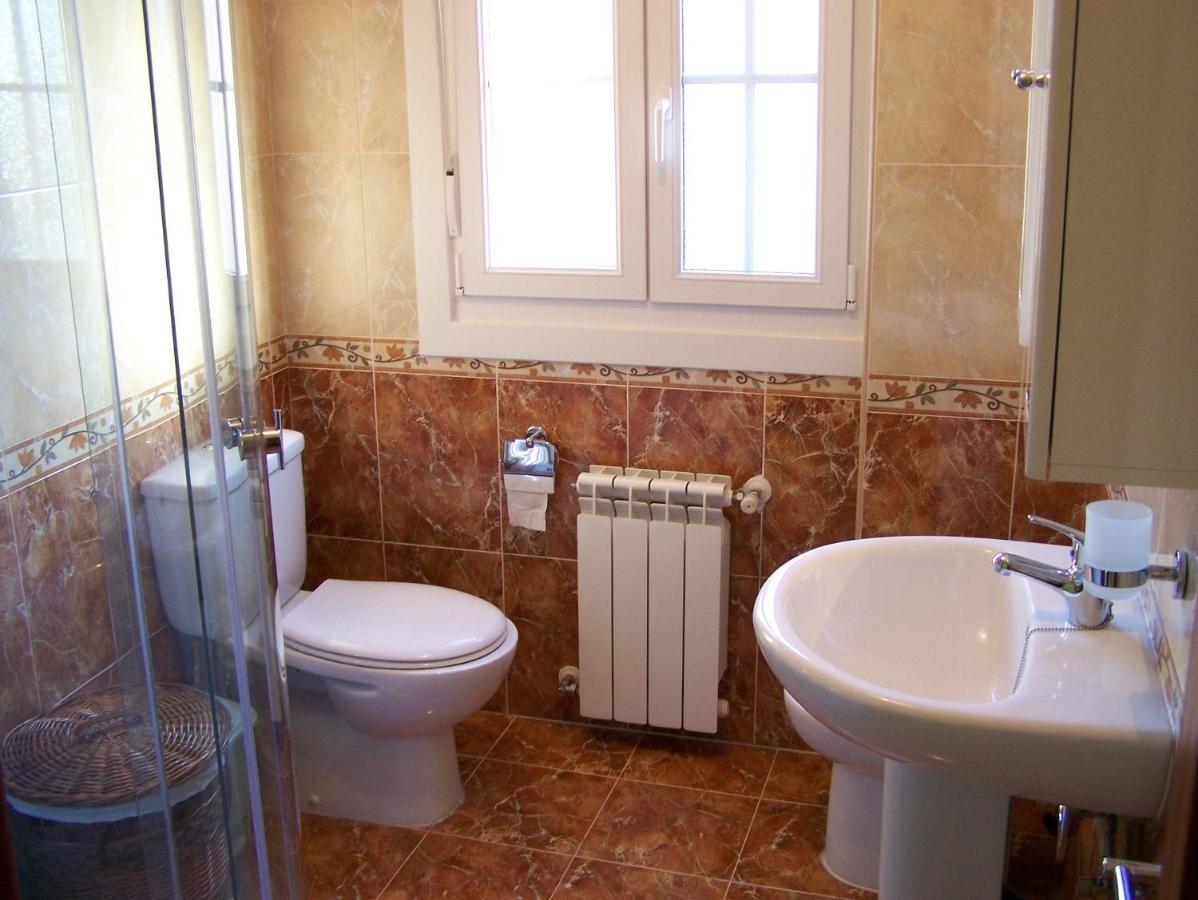 Apartamentos Turisticos San Breixo 卡尔瓦略 外观 照片
