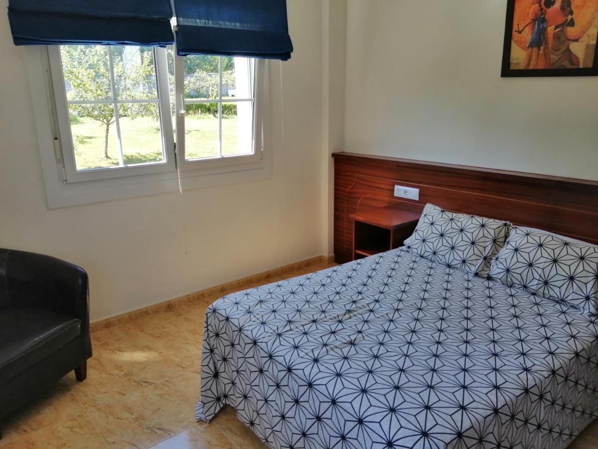 Apartamentos Turisticos San Breixo 卡尔瓦略 外观 照片